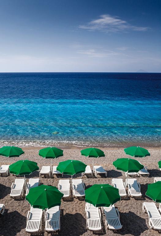 Baia Calavà Hotel e Residence Gioiosa Marea Esterno foto