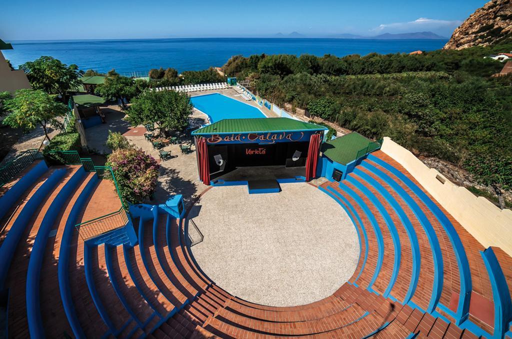 Baia Calavà Hotel e Residence Gioiosa Marea Esterno foto